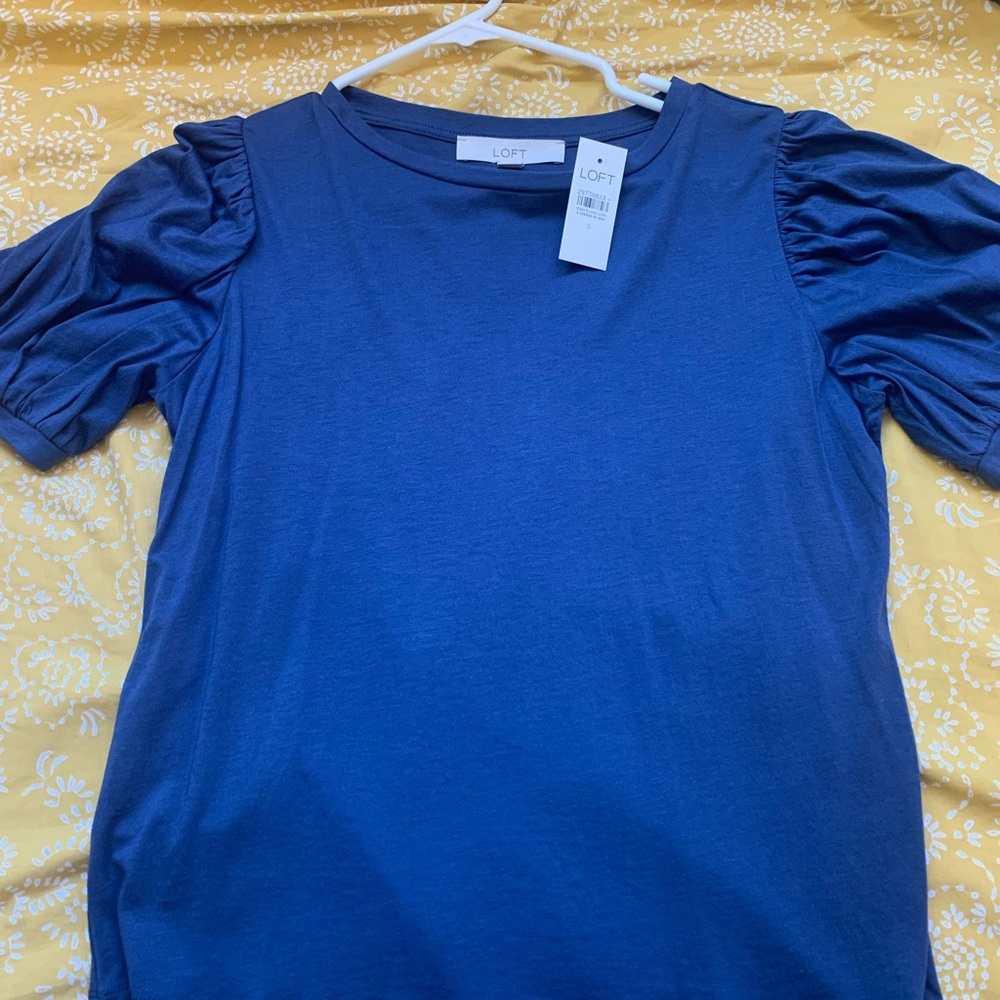 NWT blue blouse. Loft. Very soft material - Picture 2 of 4